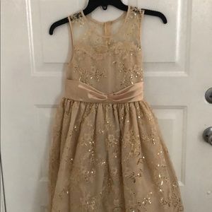 Vestido de fiesta para niña